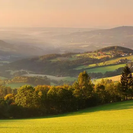 Mit Garten In Ruhiger Lage Am Waldrand * Pöllauberg