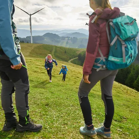 Διαμέρισμα Mit Garten In Ruhiger Lage Am Waldrand *