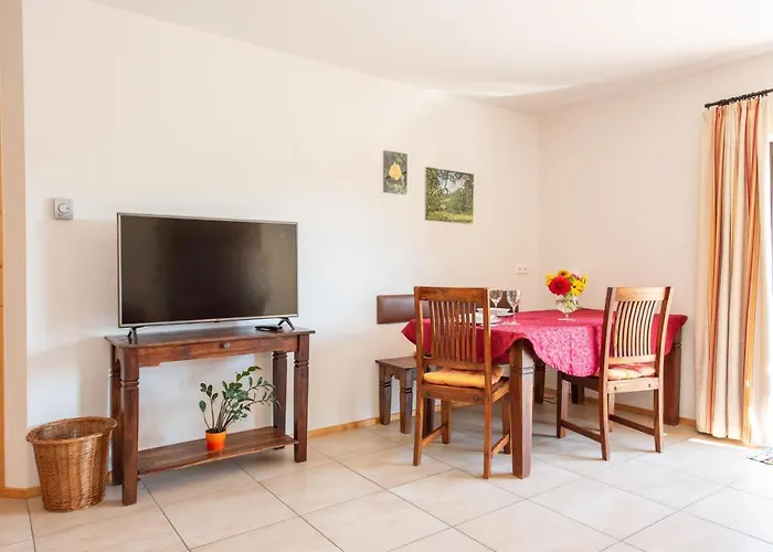 Mit Garten In Ruhiger Lage Am Waldrand Appartamento *